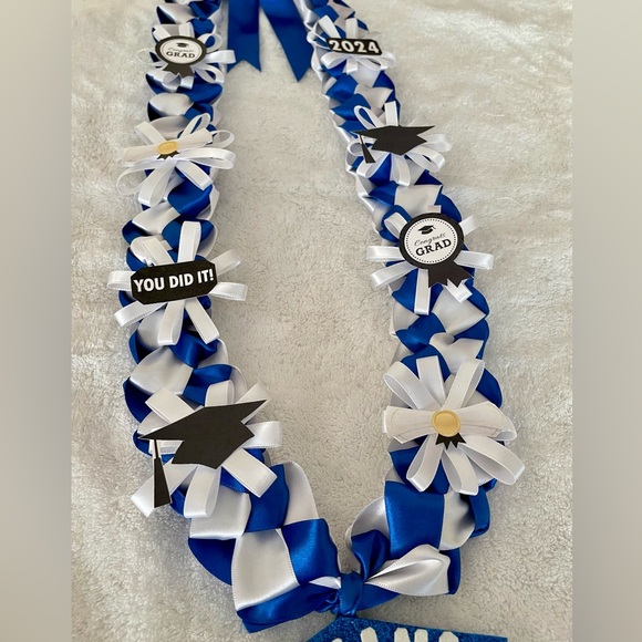 Blue & White Grad Lei - Personalized With Grad Name - Handmade - Picture 2 of 3